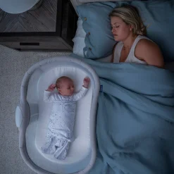 BassiNest® Soothing Swivel Sleeper 3.0 Bassinet
