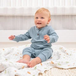 Disney™ essentials cotton muslin dream blanket