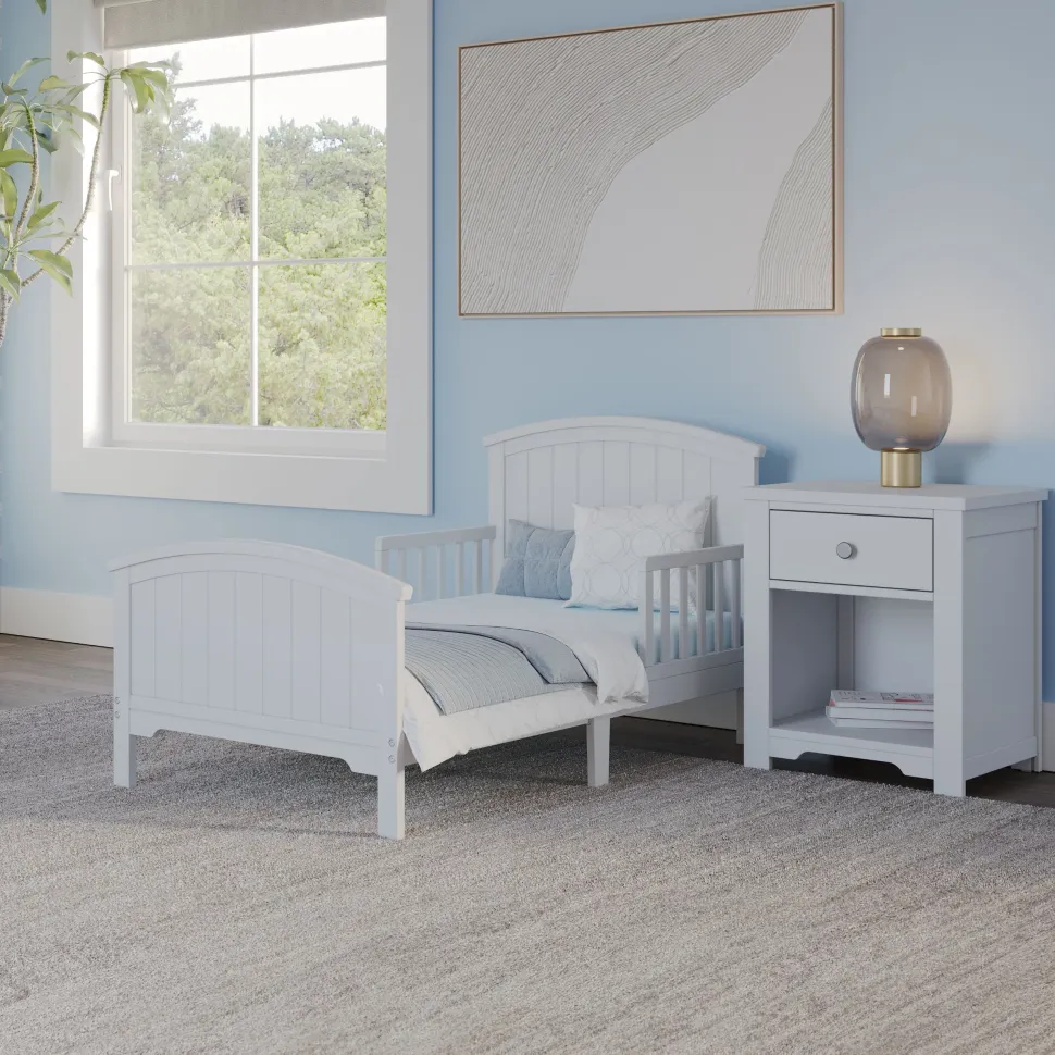 Hampton Toddler Bed, Matte White
