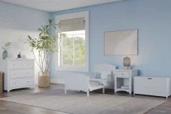 Hampton Toddler Bed, Matte White