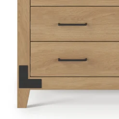 Lucas Dresser, Nutmeg