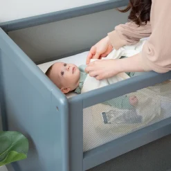 Mini Breathable Mesh Crib